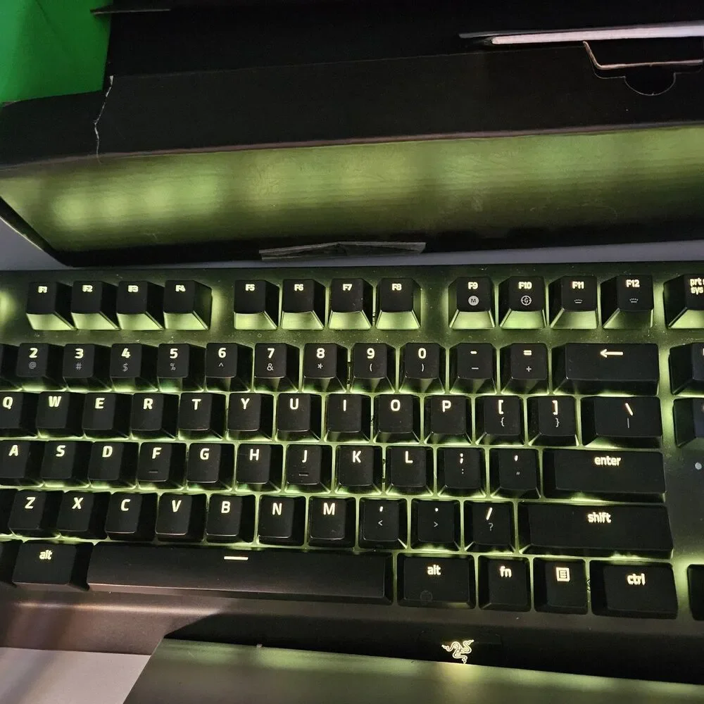 Razer BlackWidow Elite Mechanical Gaming Keyboard W Logitech G502 Mouse Tested